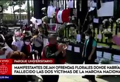 Manifestantes dejan ofrendas florales donde habrían fallecido los dos jóvenes en protesta