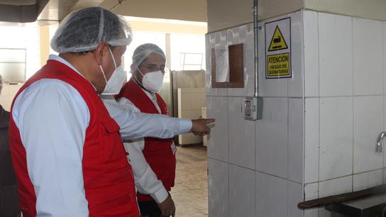Arequipa: Contraloría encuentra cucarachas en la cocina del Hospital Honorio Delgado