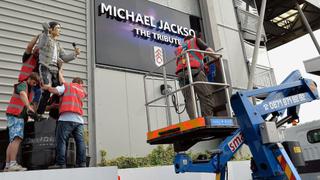 Fulham se deshace de estatua de Michael Jackson de su estadio
