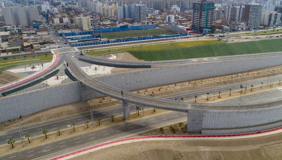 El alcalde de Lima, Jorge Muñoz, indicó que la obra cuenta con accesos peatonales, una ciclovía y áreas verdes. (Municipalidad de Lima)