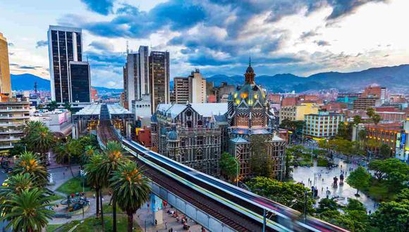 Te contamos cuanto cuesta viajar de Lima a Medellín, Colombia en el feriado de Fiestas Patrias. (Foto: Shutterstock)
