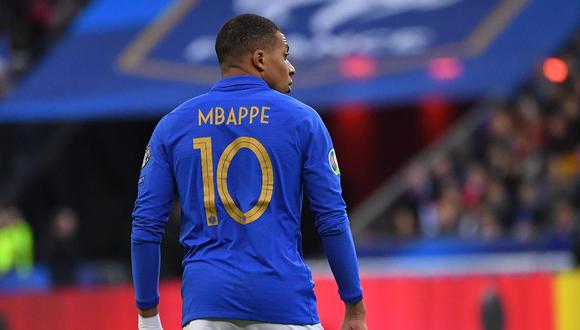 Francia halló el 3-0 ante Islandia con un soberbio disparo raso de Kylian Mbappé. (Foto: AFP)