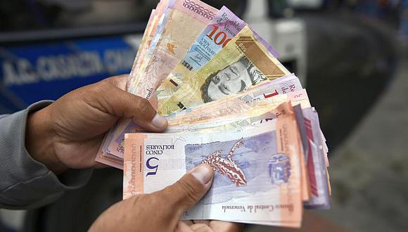 El dólar se fortalecía frente al bolívar soberano en el mercado de Venezuela este martes. (Foto: AFP)<br>