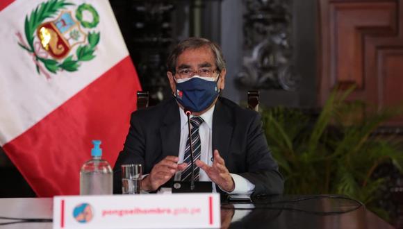 Óscar Ugarte indicó que la salida de Carlos Neuhaus no afecta el trabajo que se realiza relacionado a la vacunación contra el COVID-19. (Foto: El Comercio / Referencial)