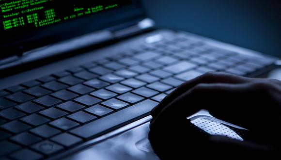 Exige que la Policía Informática rastree a los ciberdelincuentes y la ayude a recuperar su dinero. (Foto referencial: Shutterstock)