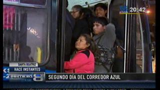 Corredor azul: usuarios siguen quejándose por cantidad de buses