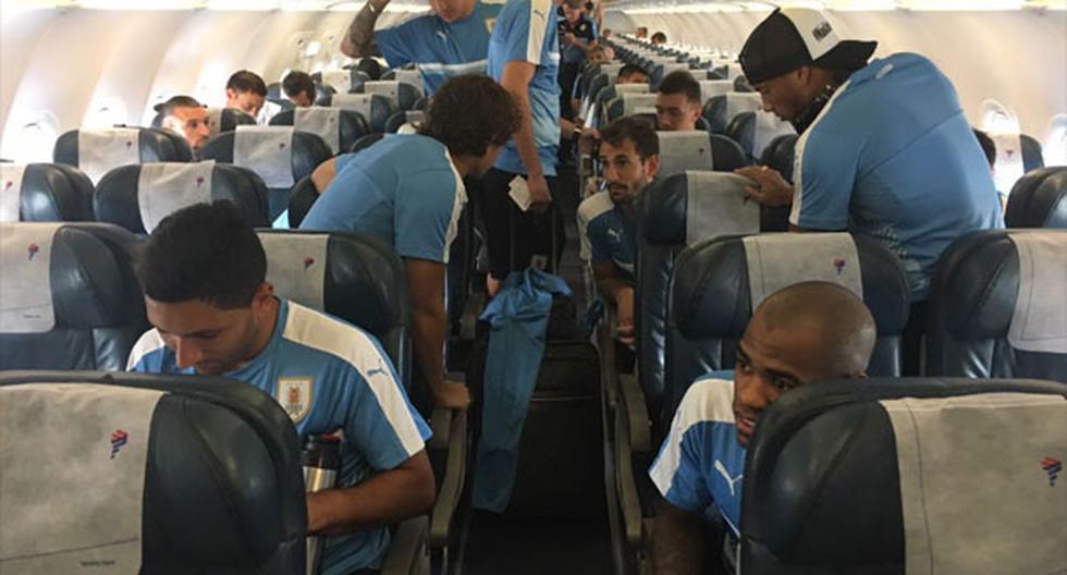 La selección de Uruguay llegó a Lima para enfrentar a Perú en el Estadio Nacional | Foto: Twitter/AUF