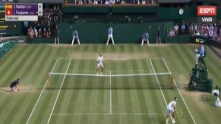 Nadal vs. Federer: tremendo intercambio de golpes terminó con un fino punto para el español | VIDEO