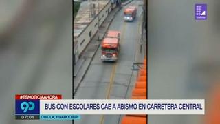 Huarochirí: bus con 14 escolares cae a abismo en Chicla  | VIDEO