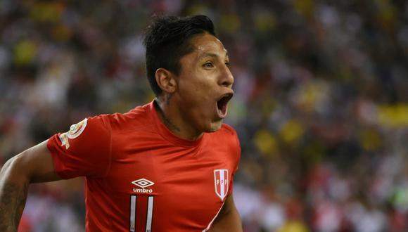 Raúl Ruidíaz habló sobre la forma en cómo la selección peruana irá a buscar su pasaje a Rusia 2018. El delantero nacional, además, se refirió a la actualidad de su club. (Foto: AFP)