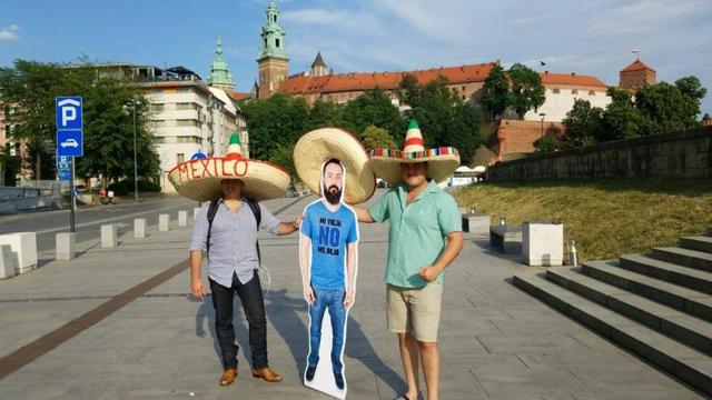 Estas son algunas fotos de las divertidas aventuras de Javier junto a sus amigos en el camino al Mundial Rusia 2018. Ellos llegaron este 14 de junio a la fiesta del fútbol. (Facebook)