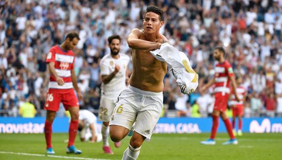 El colombiano James Rodríguez celebra de manera eufórica su gol ante Granada, que fue el cuarto del Real Madrid. (Foto: AFP / PIERRE-PHILIPPE MARCOU)
