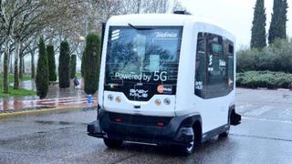 El primer bus inteligente de España se accidenta en su debut