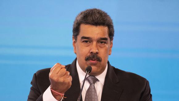 Nicolás Maduro acusa a Iván Duque de un supuesto plan para robar armas a Venezuela. (Foto: Yuri CORTEZ / AFP).