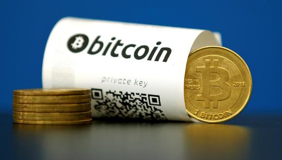 El bitcoin se negociaba a US$9.424 a las 9:59 a.m., hora de Londres, un 9,9% más que la cotización de cierre del viernes, según precios consolidados de Bloomberg. (Foto: Agencias)