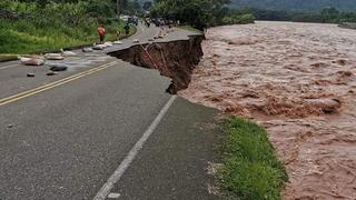 San Martín: aumento del caudal del río Tulumayo erosionó un tramo de la carretera Fernando Belaunde Terry