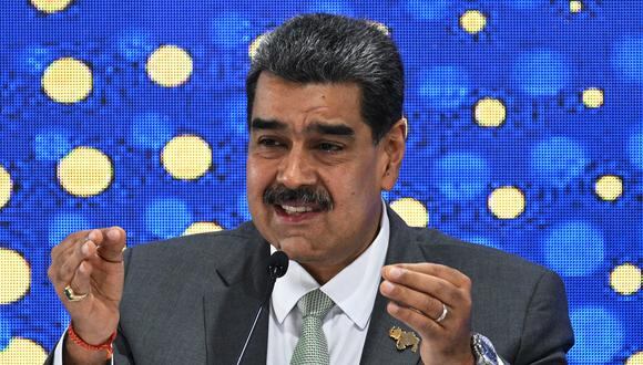 El presidente venezolano, Nicolás Maduro, habla durante una conferencia de prensa en la sede del CNE en Caracas el 4 de diciembre de 2023. (Foto de Federico Parra / AFP)