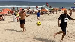 Flamengo: Arturo Vidal mostró su destreza con el balón en las playas de Brasil | VIDEO