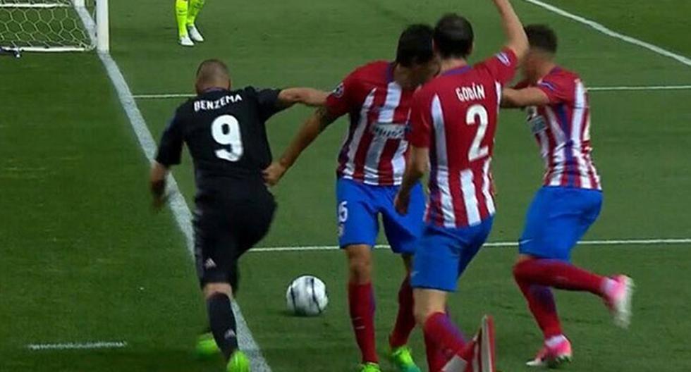Karim Benzema se sacó a tres defensa y mandó un centro mortal al área del Atlético Madrid. (Video: América)