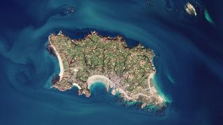 Revoluciones en la Premier: proponen acabar la temporada en la isla de Guernsey