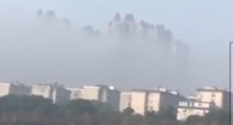 Misteriosos rascacielos aparecen en las nubes en China. (Foto: Captura YouTube)