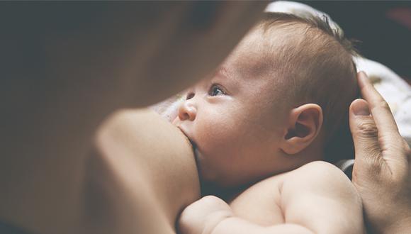 Amor especial: Bebé recibe leche de amigas de su mamá fallecida
