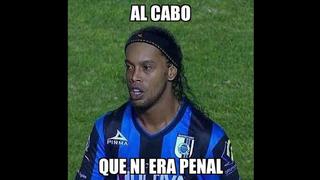 Los memes del debut de Ronaldinho en el Querétaro de México
