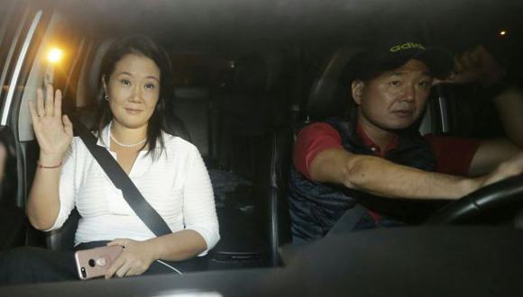 Keiko Fujimori ingresó a la clínica sin declarar a la prensa. (Foto: Alonso Chero/El Comercio)