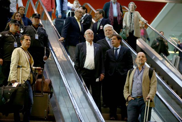 PPK arribó la tarde del jueves a Buenos Aires, donde participará en diversas actividades oficiales. (Foto: Presidencia)