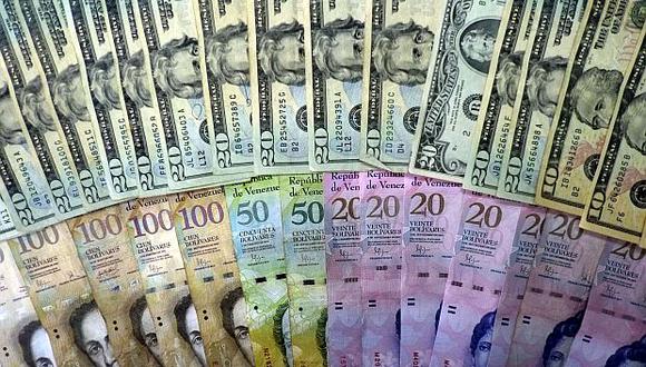 El precio del dólar operaba al alza este jueves 30 de abril en Venezuela, según el DolarToday. (Foto: AP)