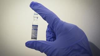 México produce primer lote de prueba de la vacuna rusa Sputnik V contra el coronavirus