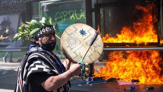 Protestas en apoyo a los mapuches durante el Día de la Raza en Chile | FOTO