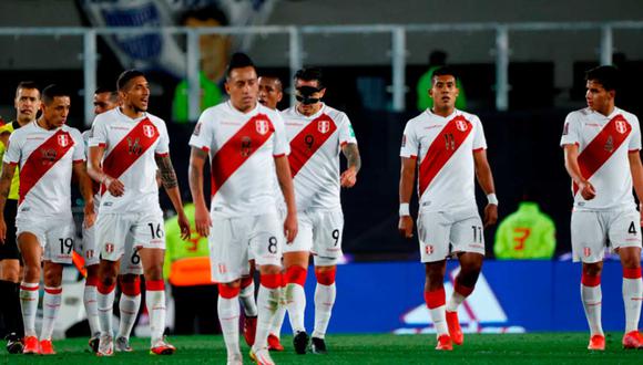 Perú bajó posiciones en la última actualización del ranking FIFA | Foto: EFE.