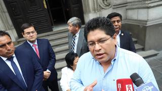 Rennan Espinoza pide convocar a Junta de Portavoces para tomar postura respecto a carta de embajadores