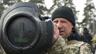 Reino Unido entregó miles de misiles antitanques NLAW a Ucrania y anuncia que llegarán más