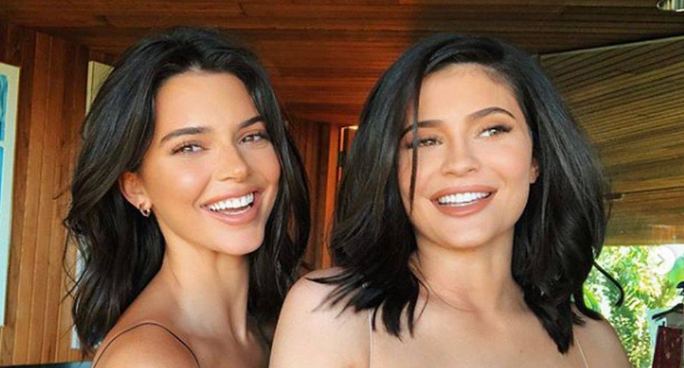 Kylie Jenner y su hermana Kendall aparecieron en una imagen luciendo alas y con lencería de infarto. (Foto: Getty Images)