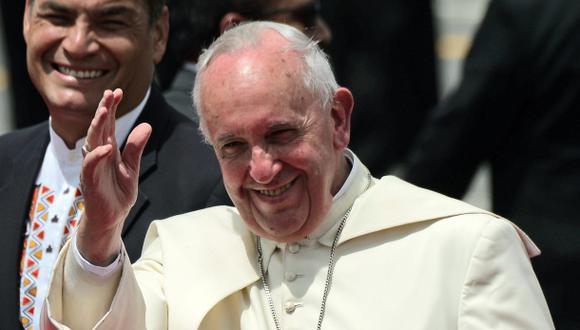 Papa deja Ecuador y pide no caer en el "alzhéimer espiritual"