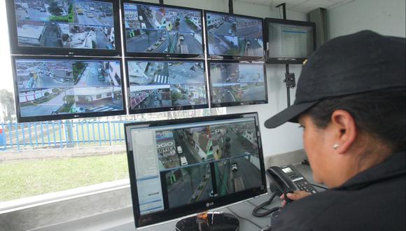 Cámara de vigilancia en la calle de la ciudad sistema de monitoreo cctv ia  generativa