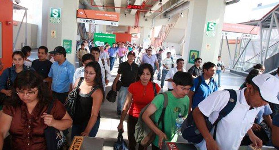 La Línea 1 del Metro de Lima incrementará el número de trenes entre las 16.00 y las 19.00 horas, a fin de satisfacer la gran demanda de pasajeros. (Foto: Andina)
