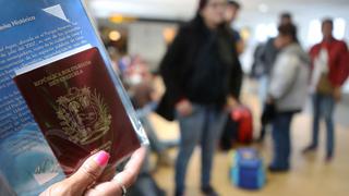 Parlamento de Venezuela busca ayudar a migrantes con extensión de pasaportes