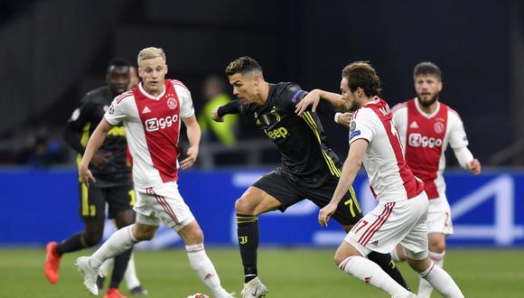 Ajax vs. Juventus, en la ida de los cuartos de final de la Champions League. (Foto: AP)