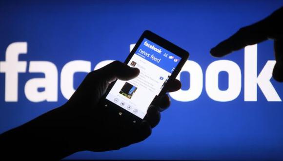 Facebook pide perdón por experimentar con usuarios