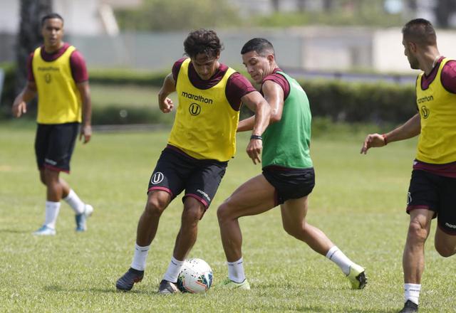 Universitario tuvo intenso día de entrenamiento al mando de Gregorio Pérez | Foto: Violeta Ayasta/GEC