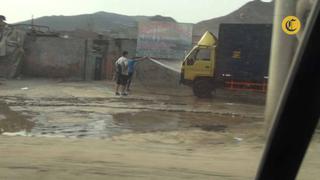 Así malgastan el agua los lavacarros pese a la escasez [VIDEO]