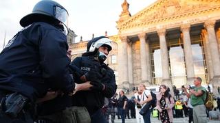 Alemania: unos 200 ultraderechistas detenidos tras la marcha contra el uso de mascarillas | FOTOS
