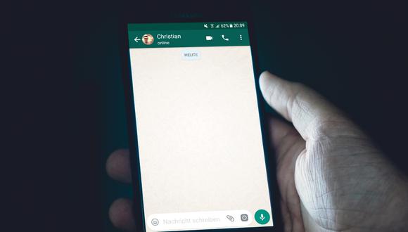 WhatsApp: ¿qué hacer para que tus contactos no sepan que estás en línea? | Foto: Christian Wiediger / Unsplash