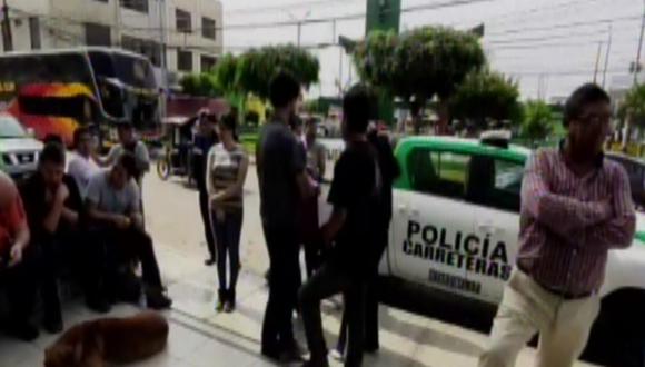Los pasajeros afectados denunciaron el hecho ocurrido esta madrugada en la comisaría de Paramonga, en Lima.