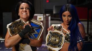 SmackDown: con Sasha Banks y Bayley como protagonistas, revive el show de la marca azul