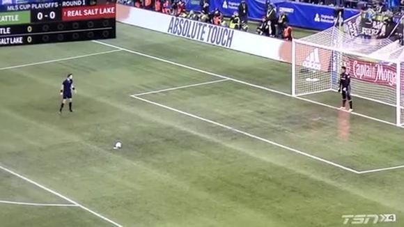 Ruidíaz anotó el primer gol de Sounders en la tanda de penales. (Video: TSN)