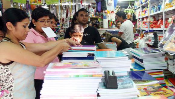 Advierten daños a la salud por uso de útiles escolares falsos